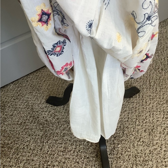 🏜️ Embroidered Chelsea & Violet Dress 🏜️ - Picture 13 of 14